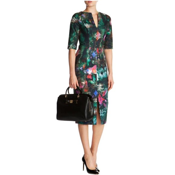 Ted Baker London Dresses & Skirts - Ted Baker London IYANA Printed Jersey Dress